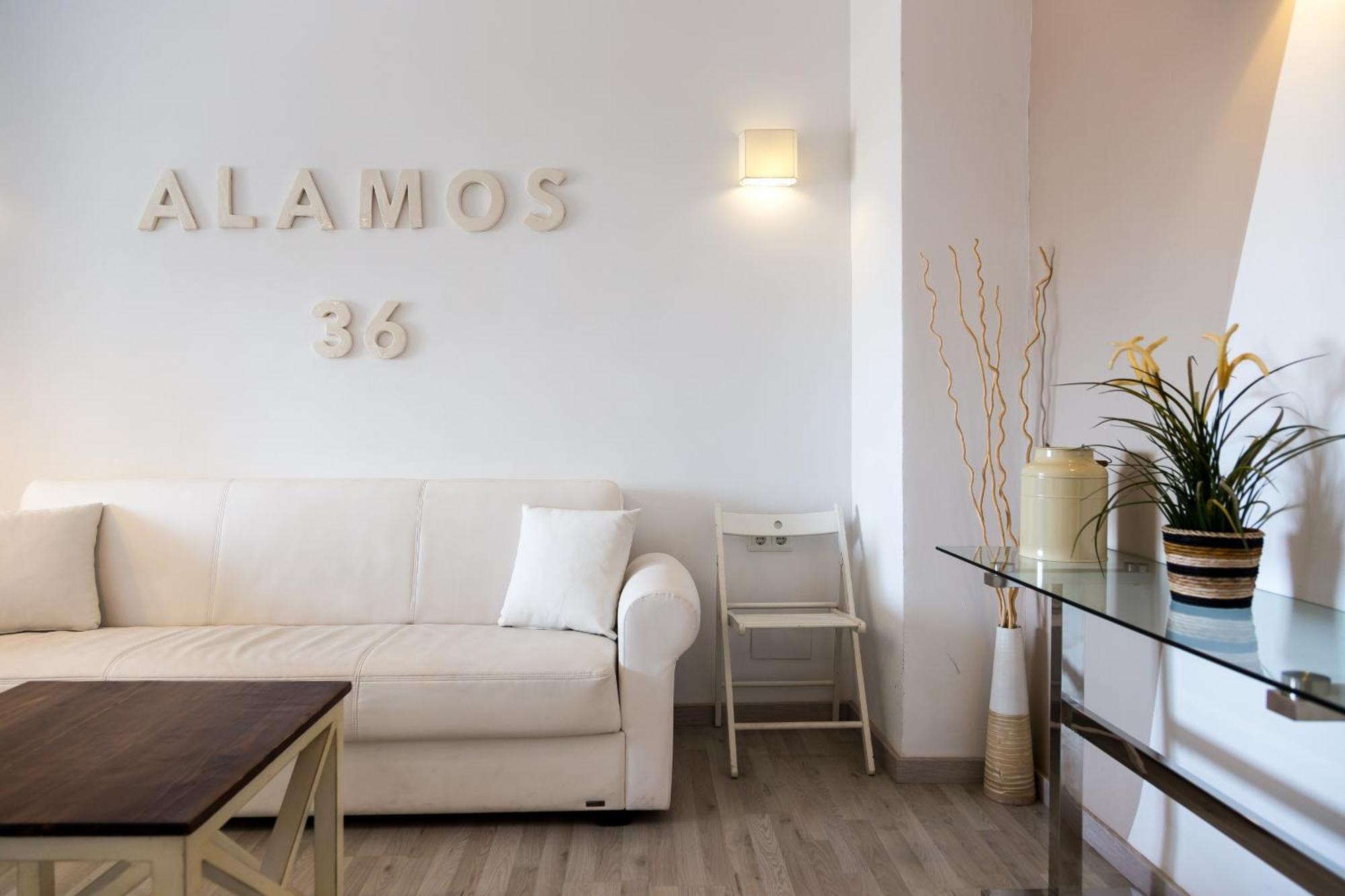 Urbe10 Alamos 36 Appartement Málaga Buitenkant foto